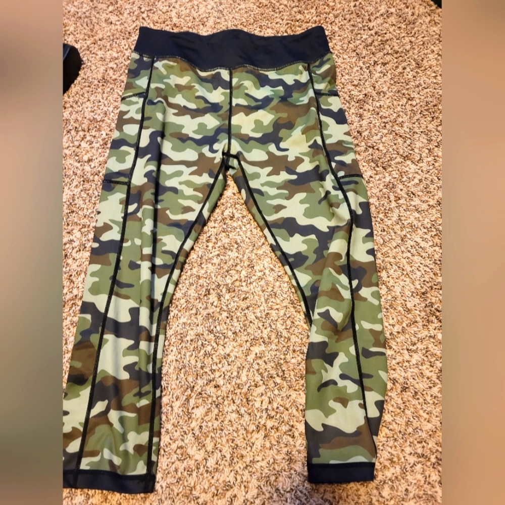 CVG Reversible Camo leggings